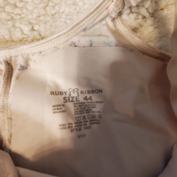 Ruby Ribbon Cami - Picture 5 of 5